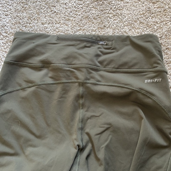 Nike Green Dri-Fit Leggings - Picture 6 of 7
